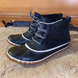 SOREL Out N About WP boots 9 black leather
